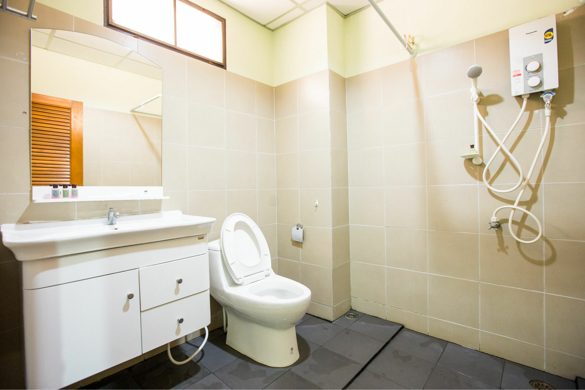 Banlanna Hotel Lampang Luaran gambar